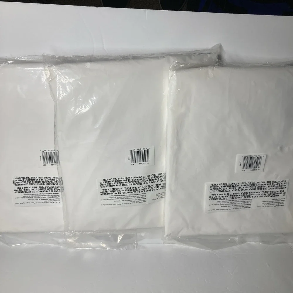 The Unbranded Brand sale plastic